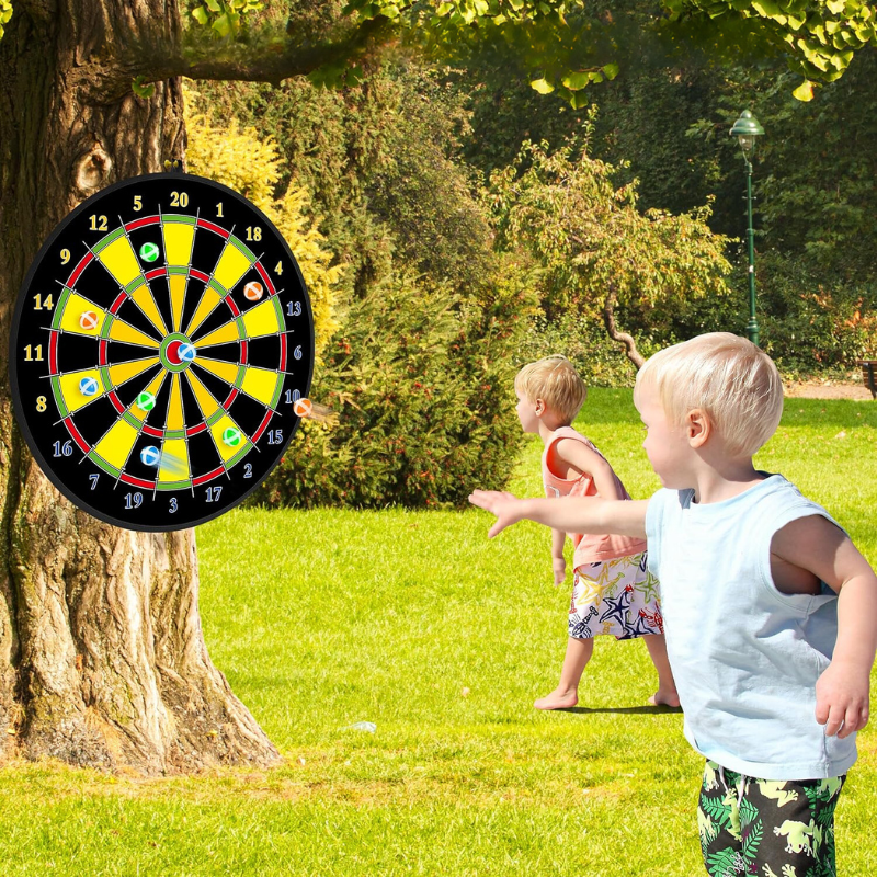 Duża tarcza dla dzieci z lepkimi piłeczkami i rzutkami – PlayTarget