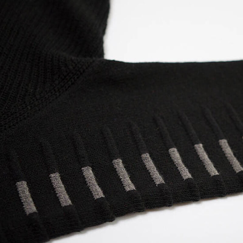Dzianinowy męski sweter z detalami w paski – Lukas Edycja Jesienna