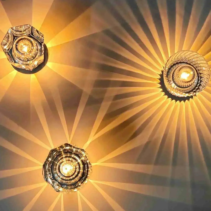 Kryształowa lampa stołowa VÉLORIA | Design w kształcie diamentu i gra świateł 360° | Bezprzewodowa i ładowana przez USB | Do 12 godzin świecenia