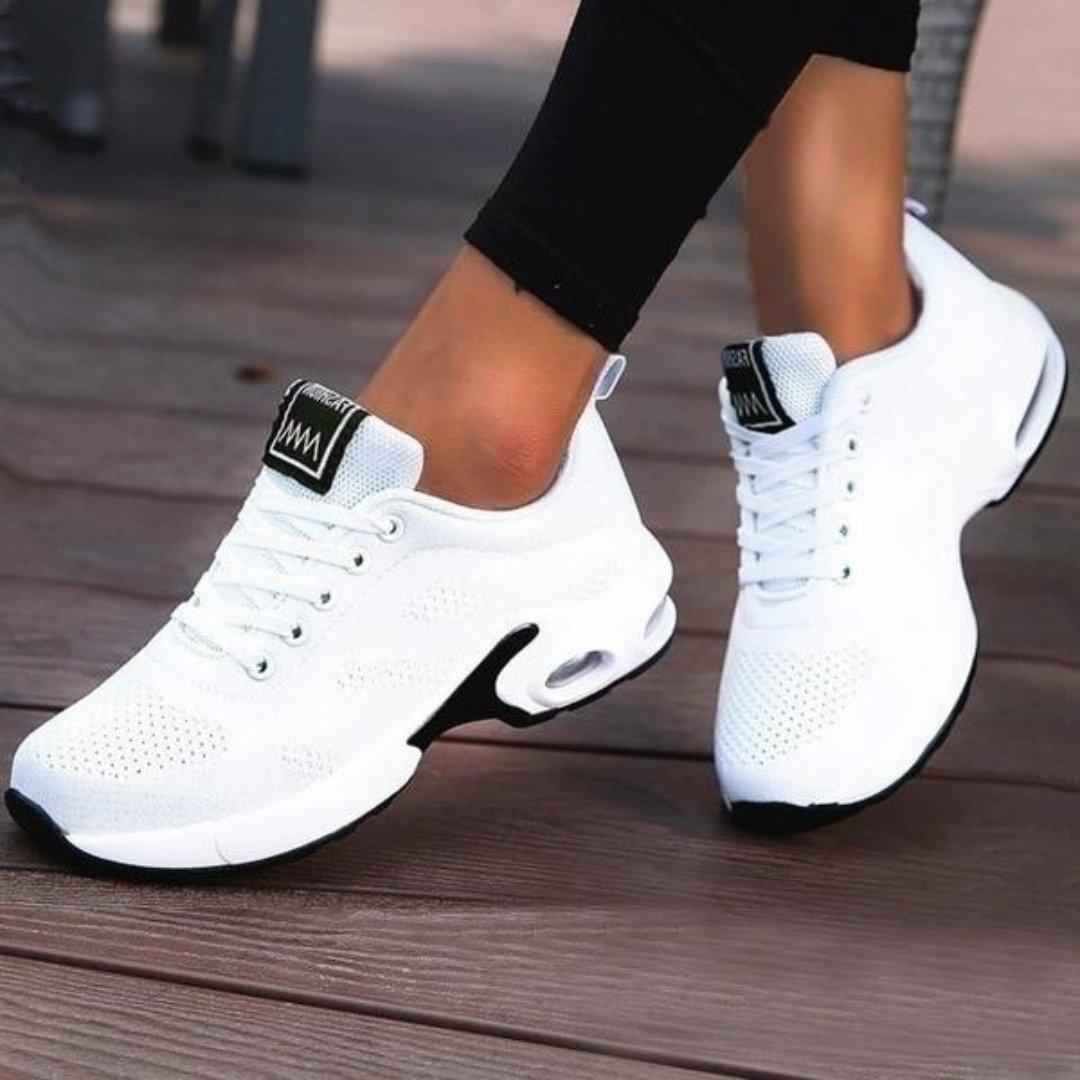 Ortopedyczne sneakersy do chodzenia dla kobiet – komfort, styl, lekkość