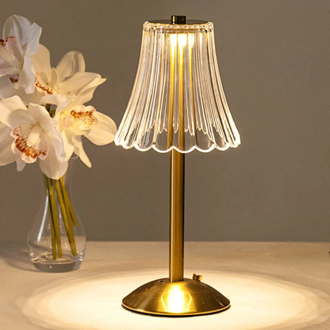 Elegancka lampa stołowa LED z kryształowym kloszem i złotym wykończeniem – włącznik dotykowy