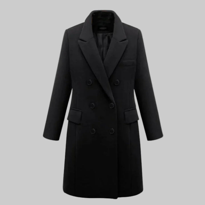 Kobiecy Długi Zimowy Płaszcz – Elegancka Osłona z Zimowym Stylem