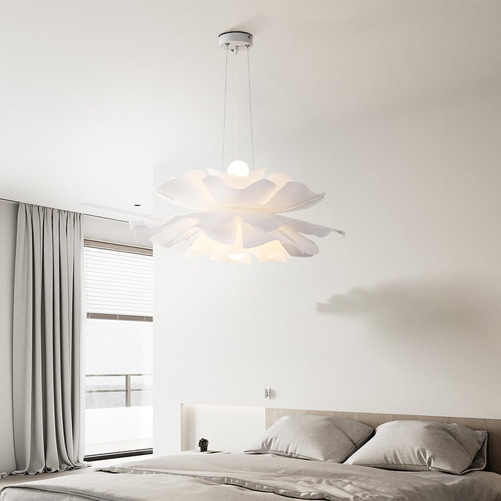 Gupton – nordycka lampa wisząca w kształcie kwiatu lotosu