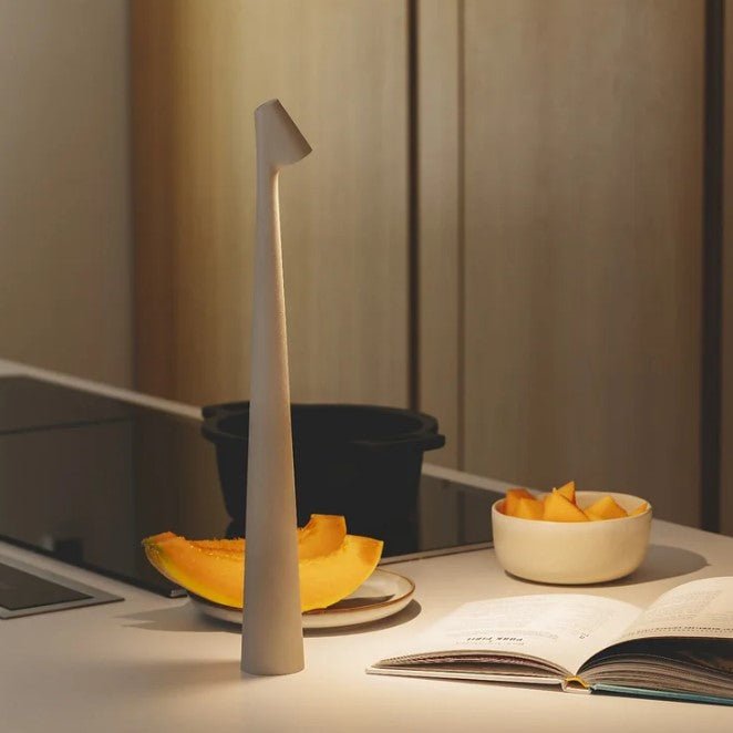 Lampa Stołowa LED z Ładowaniem – Bezprzewodowa, Ściemniana, Nowoczesne Oświetlenie