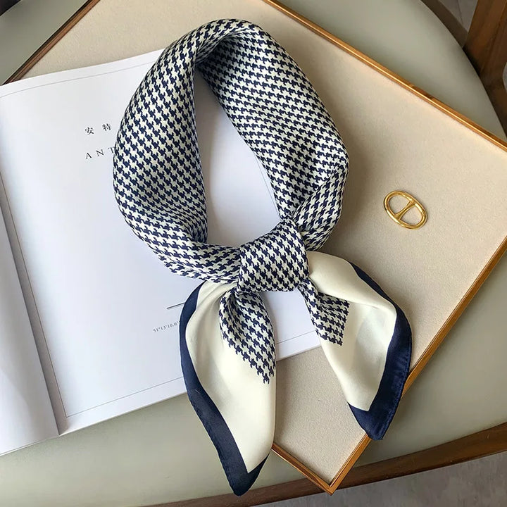 Jedwabna chusta Faiha | Luksus i elegancja | Wzór w paski