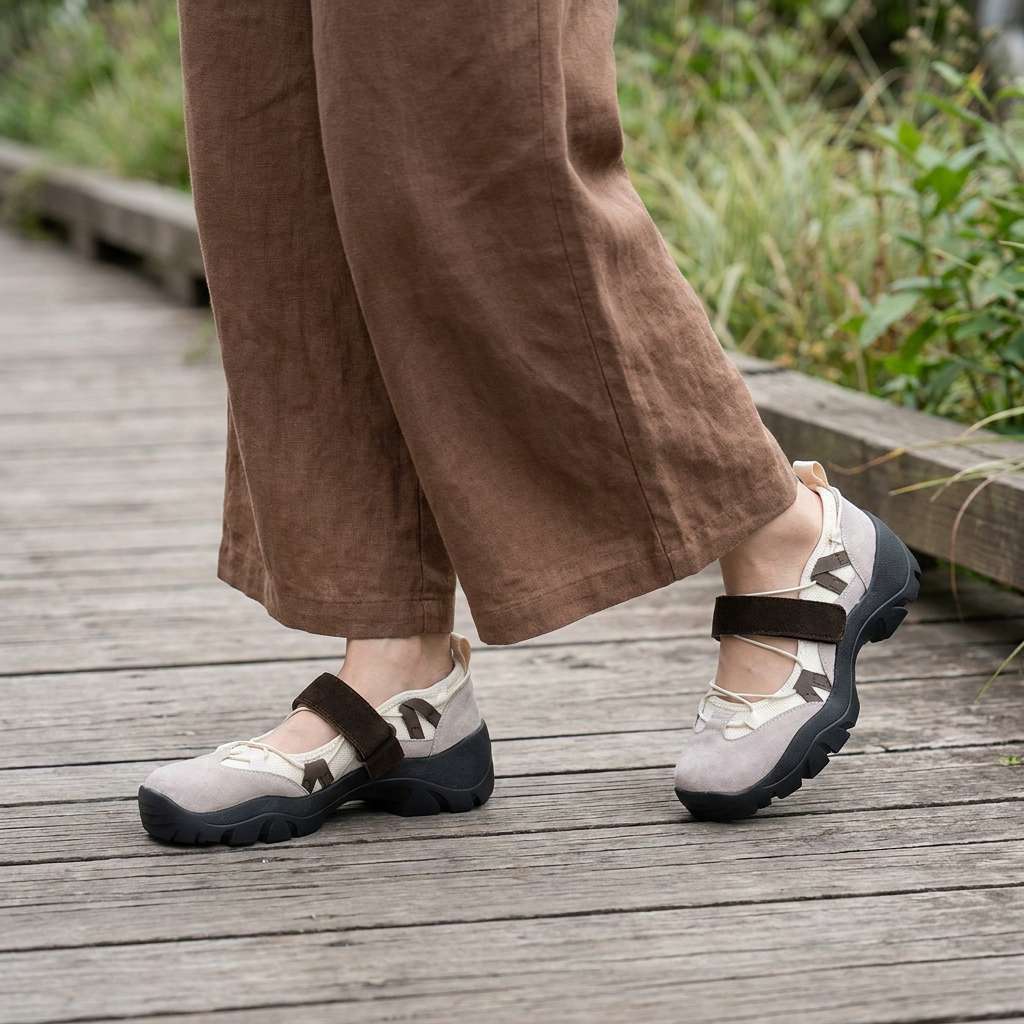 Damskie wygodne wsuwane buty z paskiem na rzepy | Lekkie slip-ony