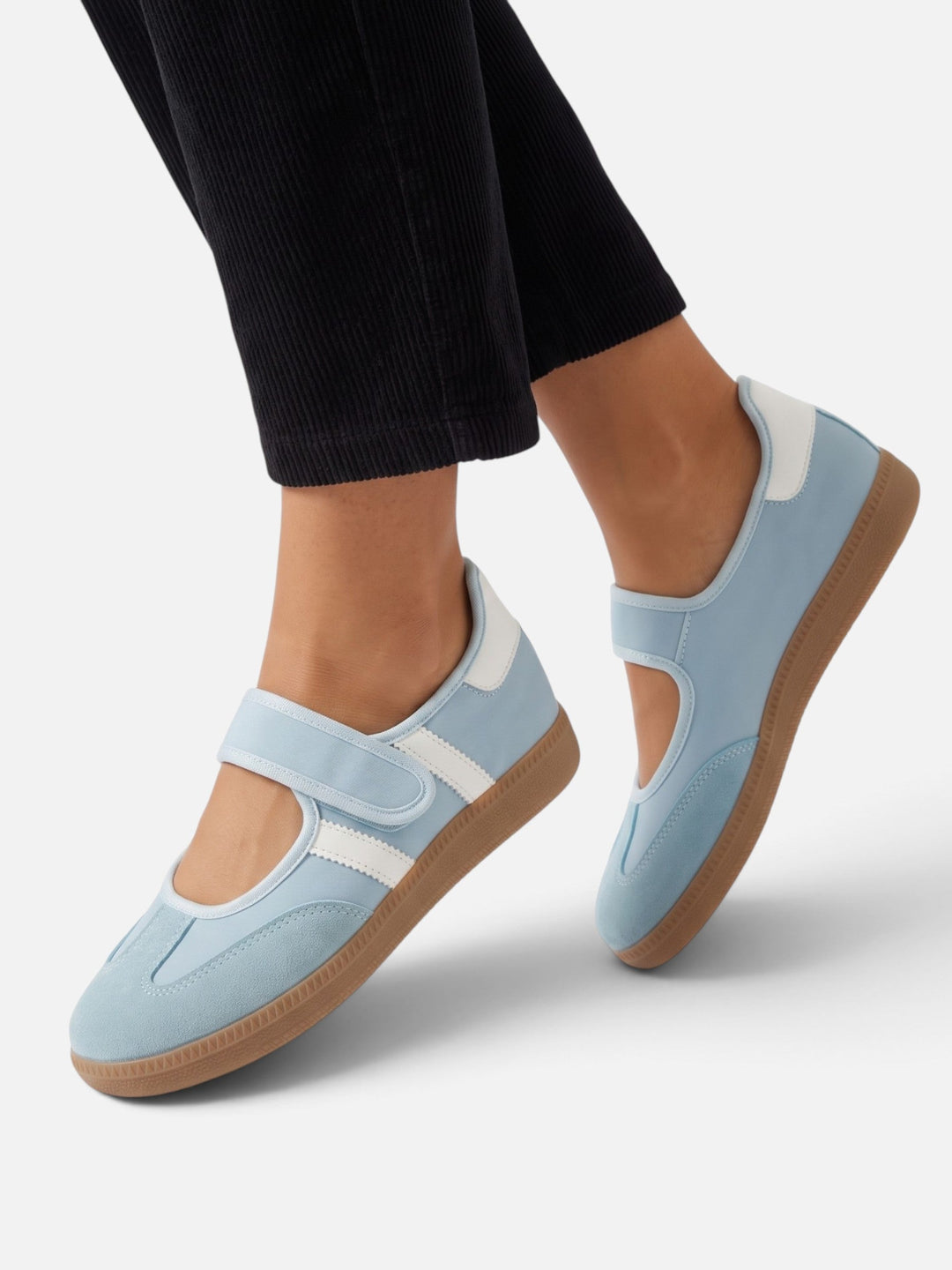 Damskie sneakersy w stylu Mary Jane z kontrastowymi paskami