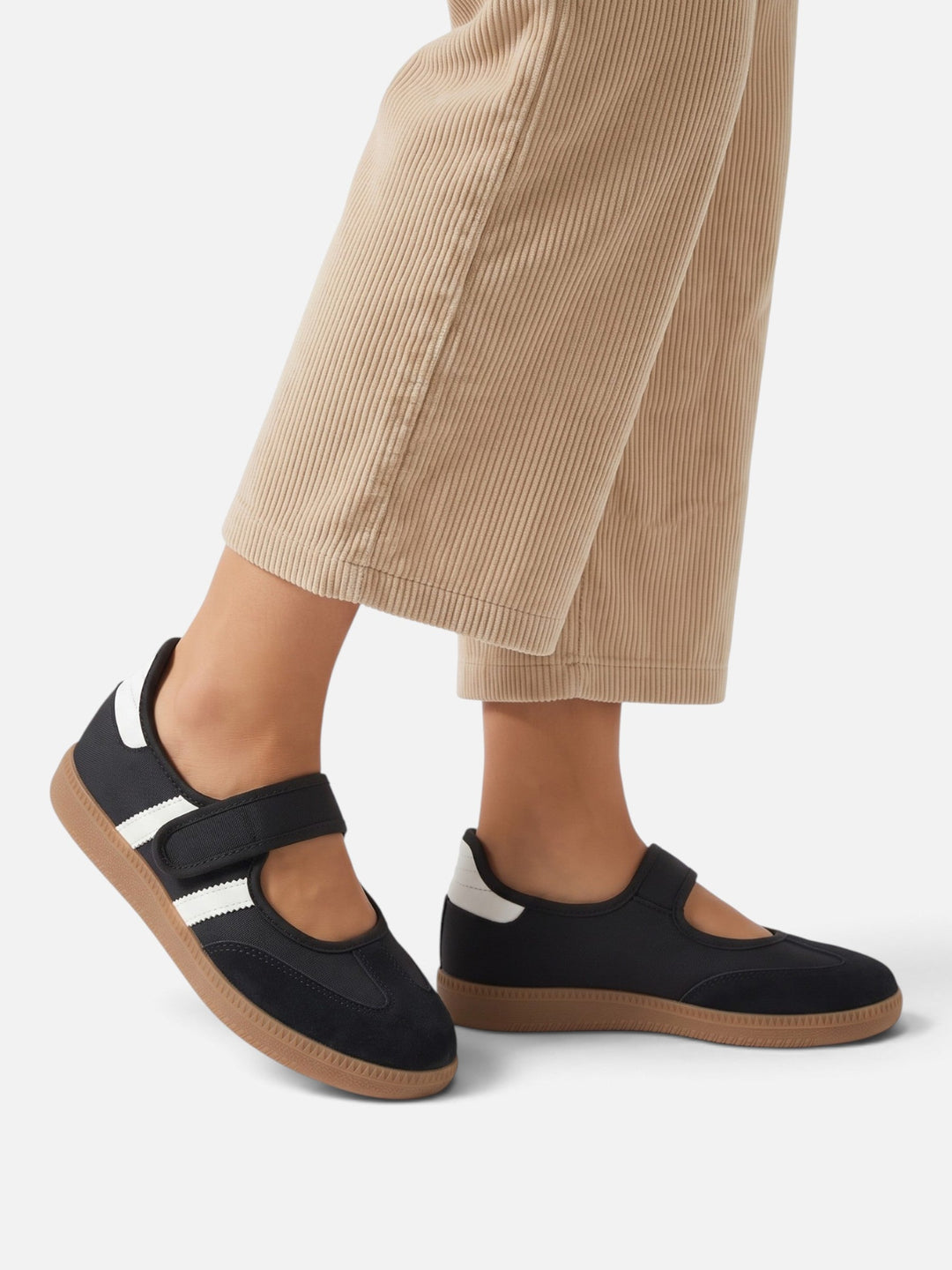 Damskie sneakersy w stylu Mary Jane z kontrastowymi paskami