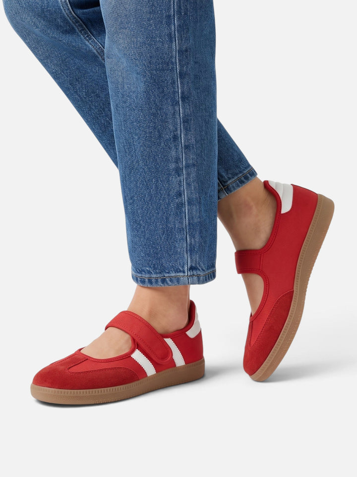 Damskie sneakersy w stylu Mary Jane z kontrastowymi paskami