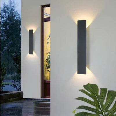 Nowoczesna Lampa Zewnętrzna – Kinkiet LED Góra/Dół, Wodoodporny, Pionowy Design