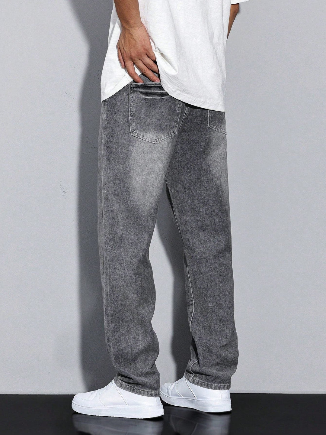 Męskie jeansy z prostą nogawką – spodnie denim straight fit